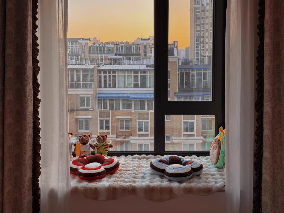 Refined living doesn’t have to be complicated— it simply starts with better choices.