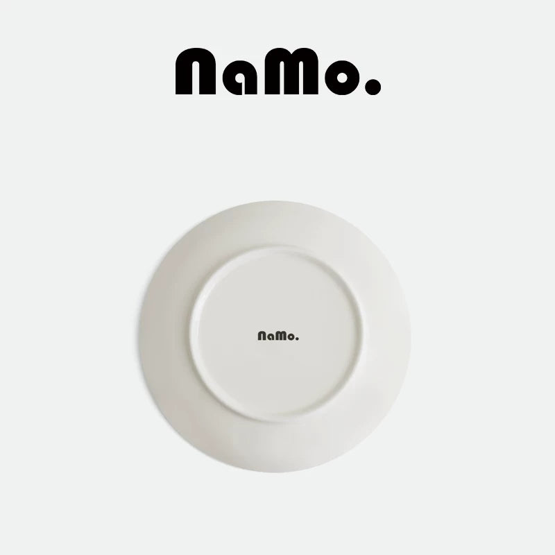 Ceramic Plate and Dinnerware Set with a Luxurious Look